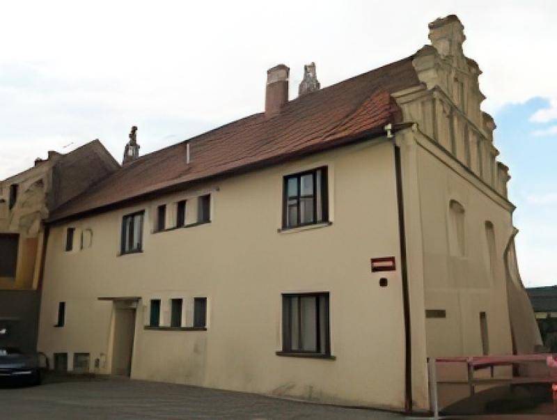 9. Bývalá škola č. p. 67, rejstř. č. 18025/4-2923, město Horažďovice