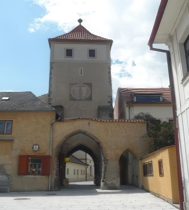 10. Městské opevnění, soubor, rejstř. č. 25790/4-2924, město Horažďovice